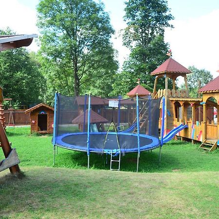 Pensiunea Sequoia Cluj-Napoca Buitenkant foto