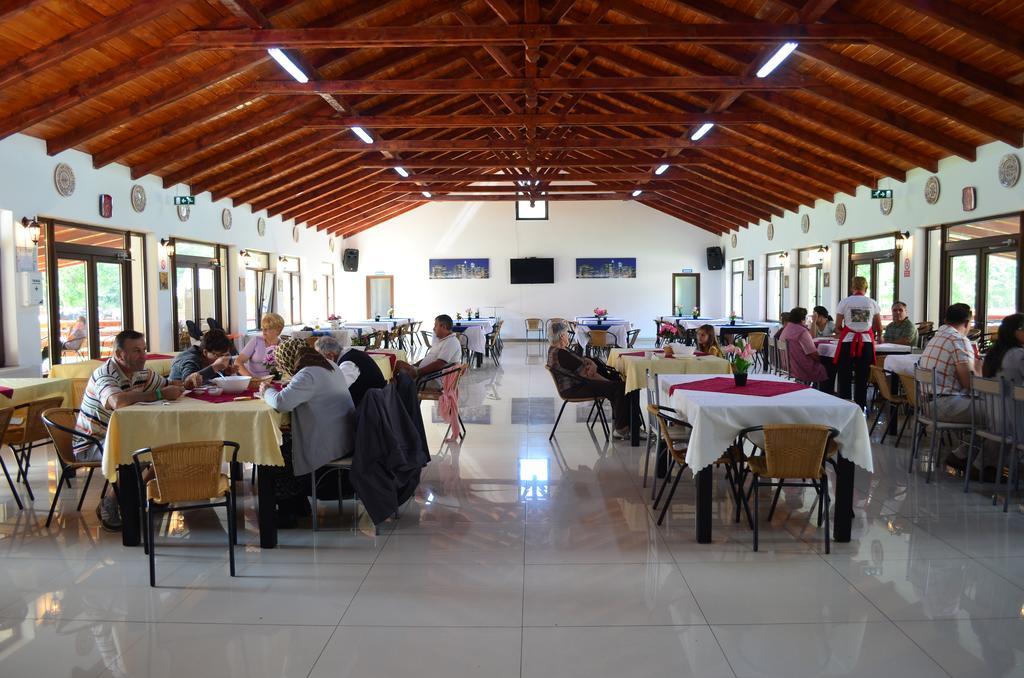 Pensiunea Sequoia Cluj-Napoca Buitenkant foto